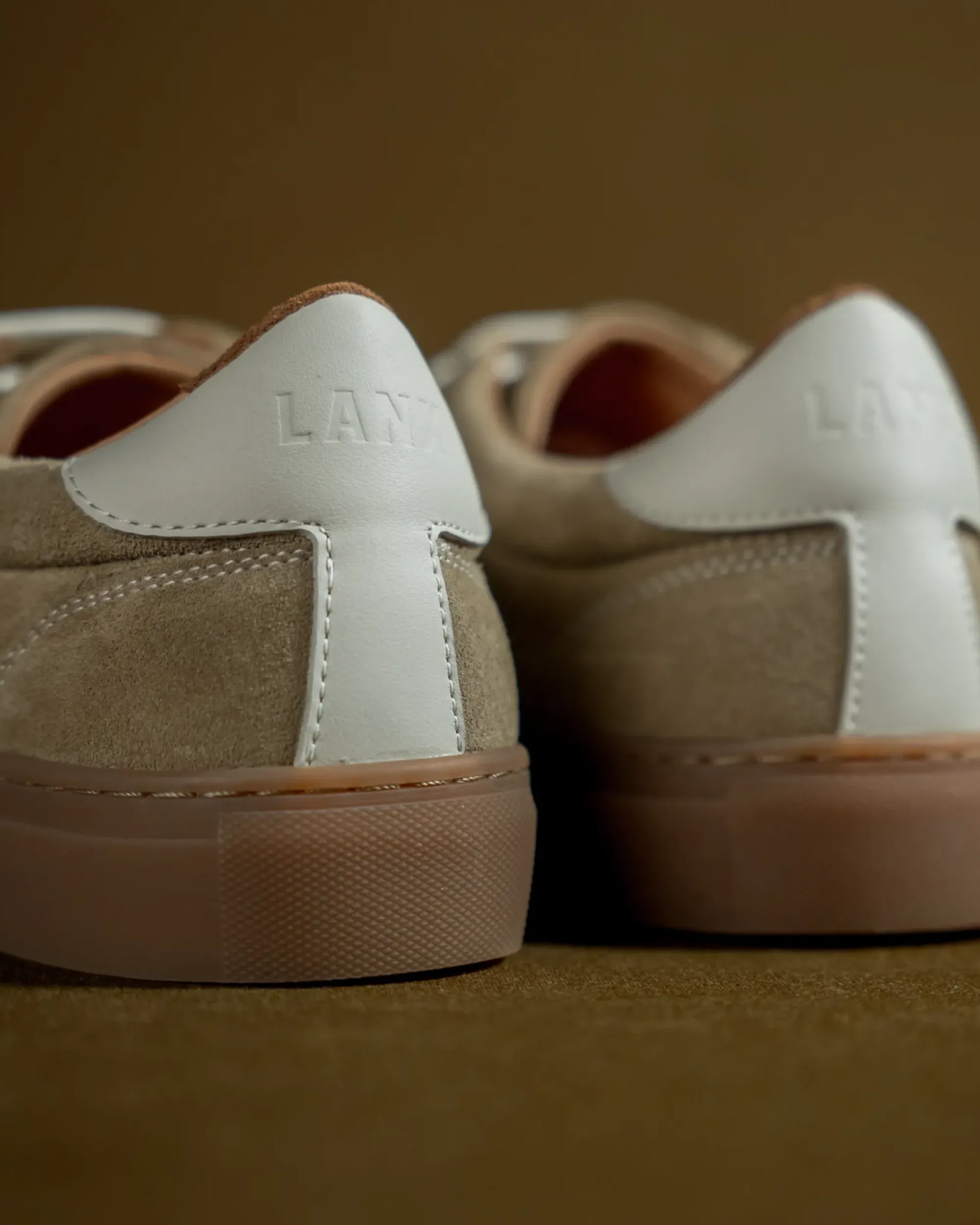 CHORLTON / SAND - Image 6