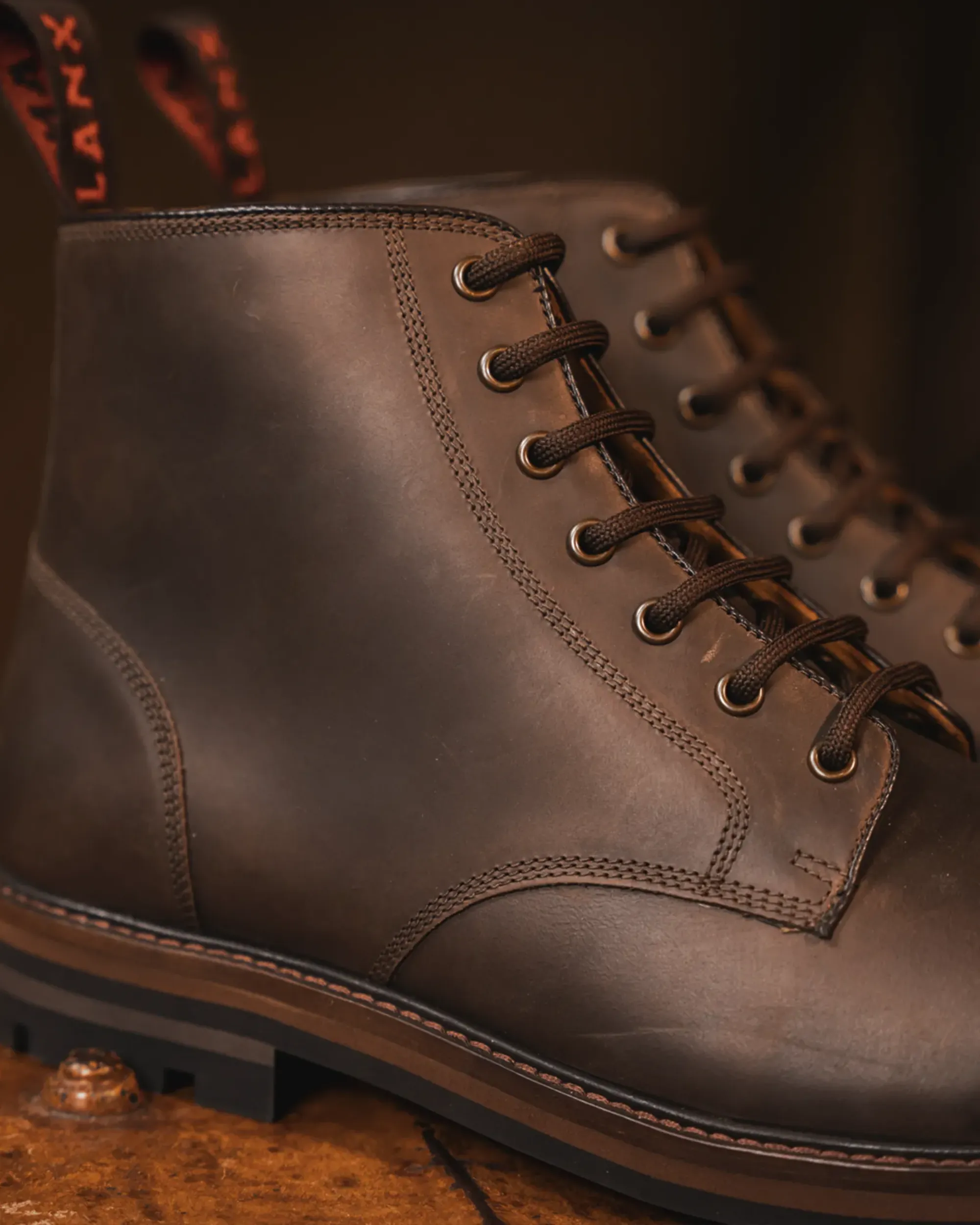 SETTLE // BROWN DISTRESSED - Image 4