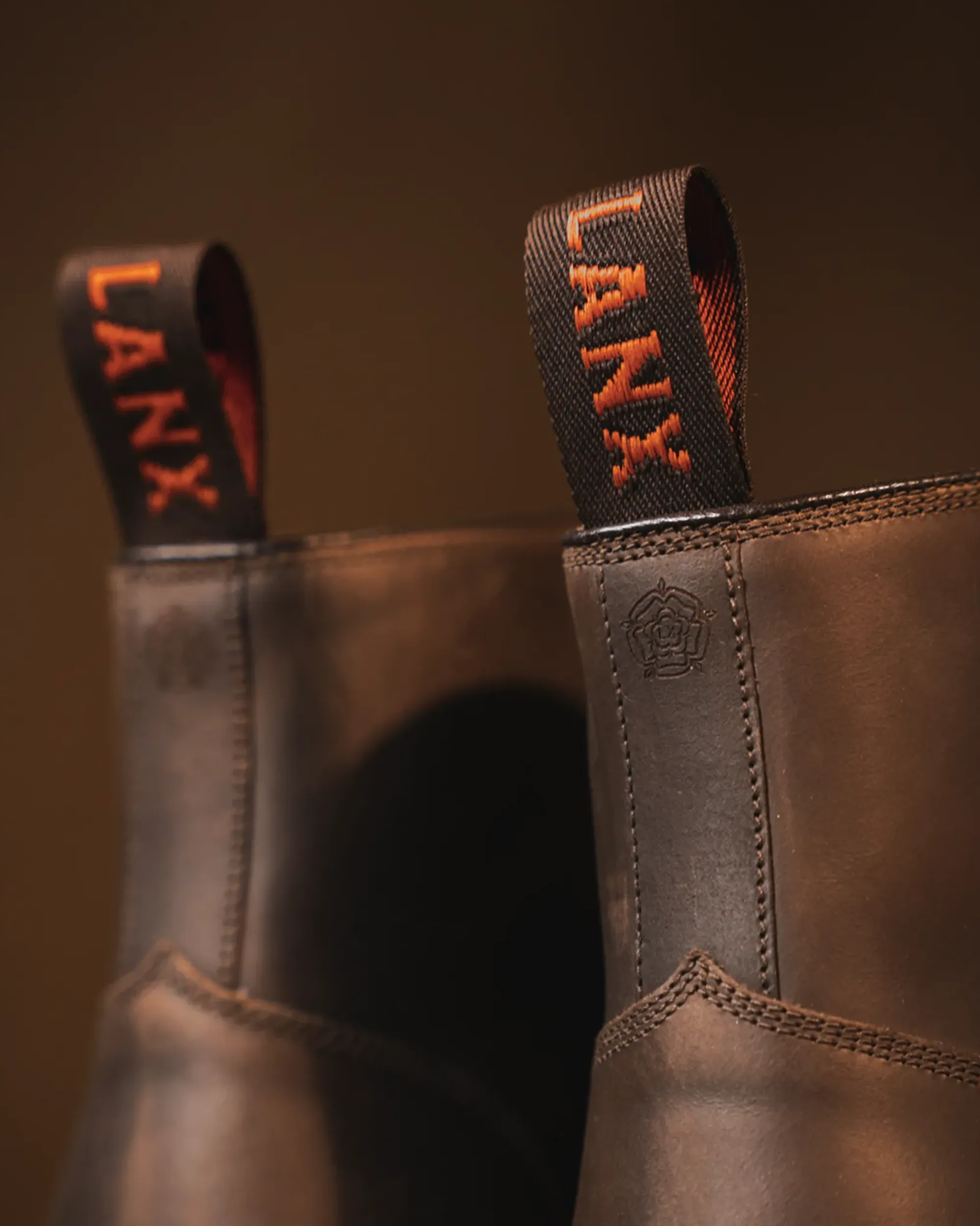 SETTLE // BROWN DISTRESSED - Image 5