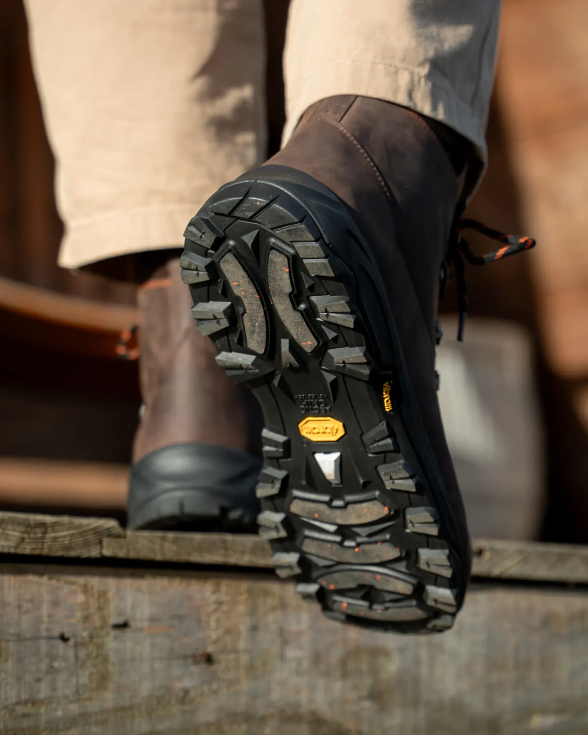 TWISTON // BROWN DISTRESSED - Image 5